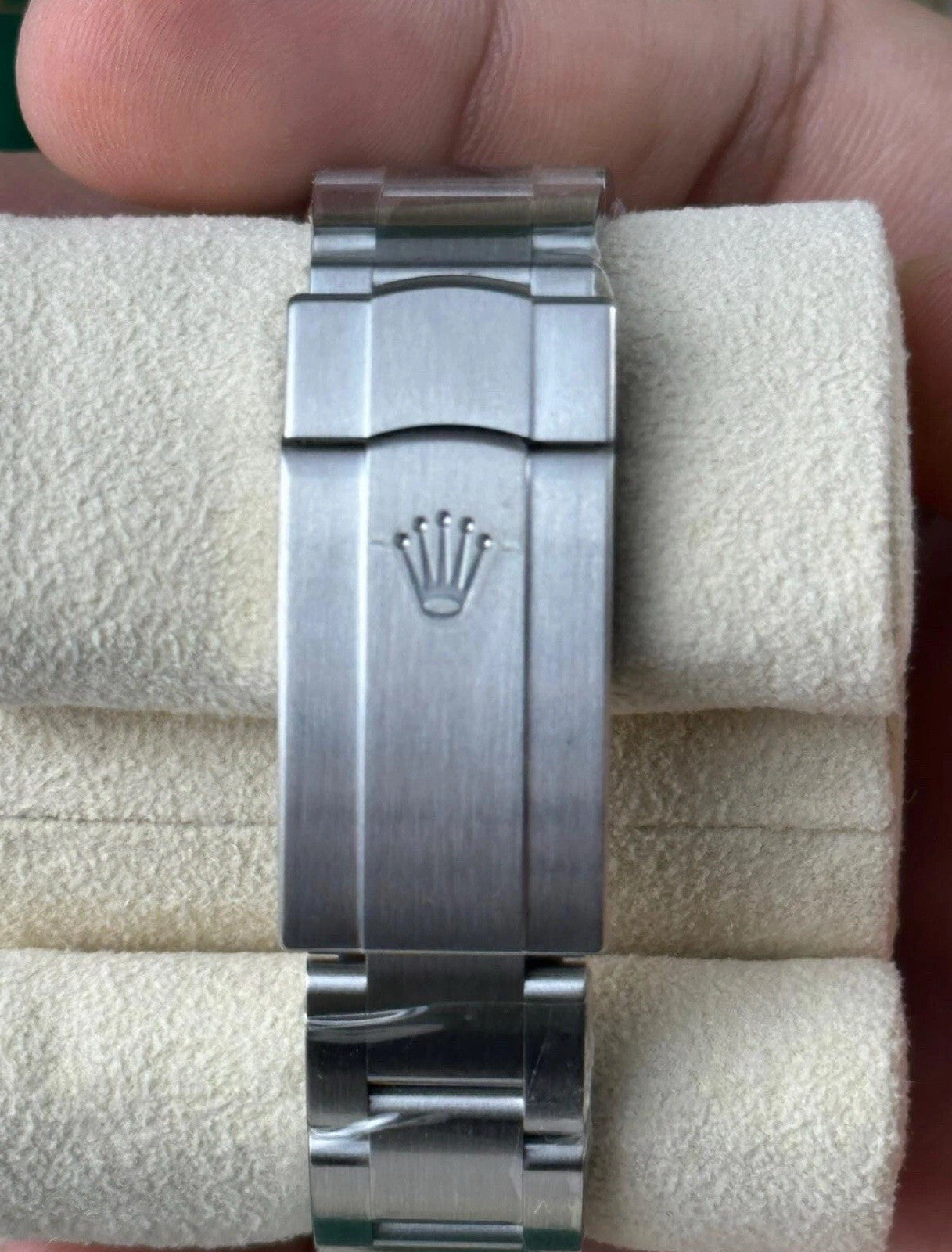 46103116